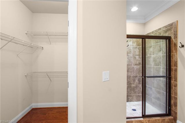 1444 Neville Gardens Lane, Winston-salem, NC 27103