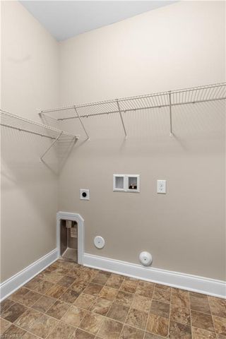 1444 Neville Gardens Lane, Winston-salem, NC 27103