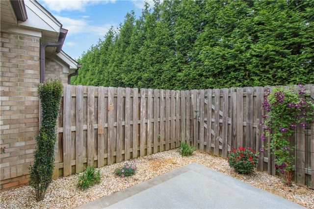 1444 Neville Gardens Lane, Winston-salem, NC 27103