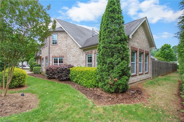 1444 Neville Gardens Lane, Winston-salem, NC 27103