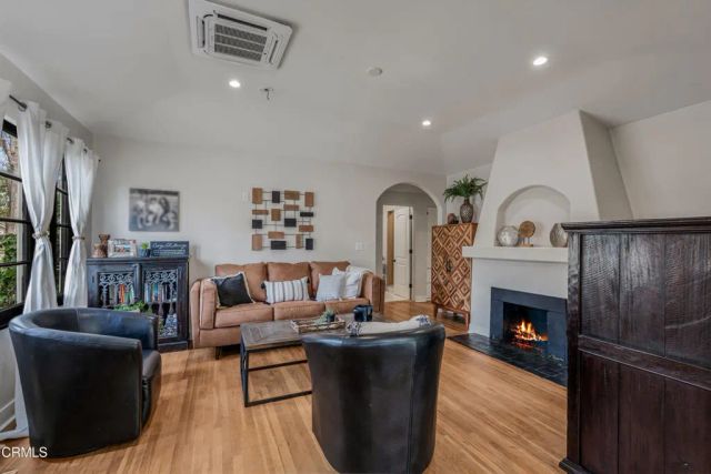 3880 Loma Vista Road, Ventura, CA 93003