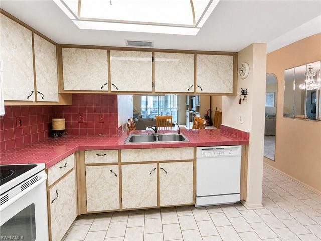 11220 Caravel CIR 203, Fort Myers, FL 33908