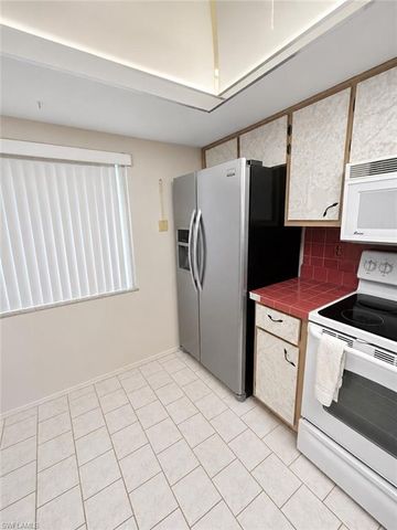 11220 Caravel CIR 203, Fort Myers, FL 33908