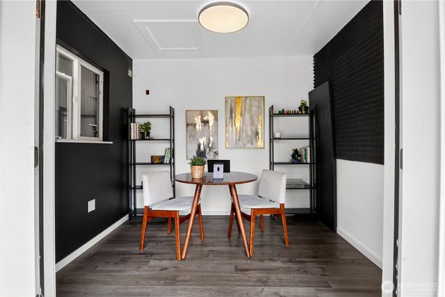 25900 243rd Avenue SE, Maple Valley, WA 98038