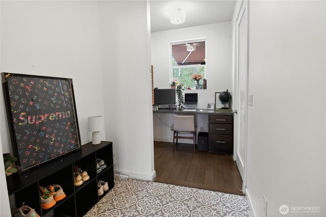 25900 243rd Avenue SE, Maple Valley, WA 98038