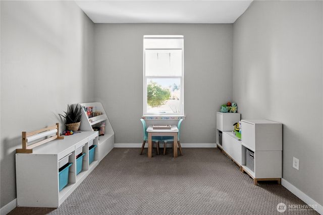 25900 243rd Avenue SE, Maple Valley, WA 98038