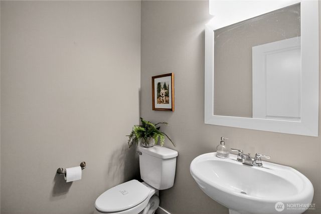 25900 243rd Avenue SE, Maple Valley, WA 98038