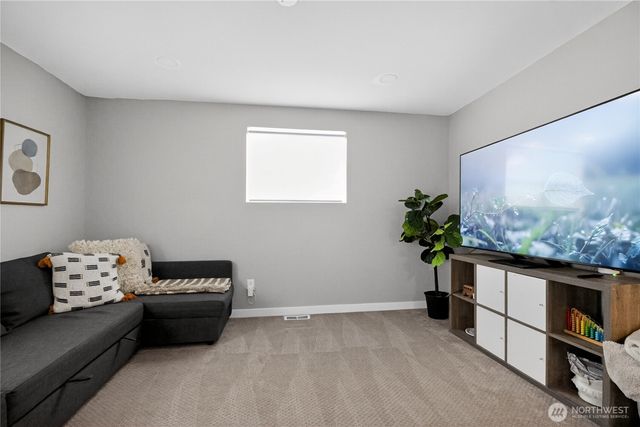 25900 243rd Avenue SE, Maple Valley, WA 98038