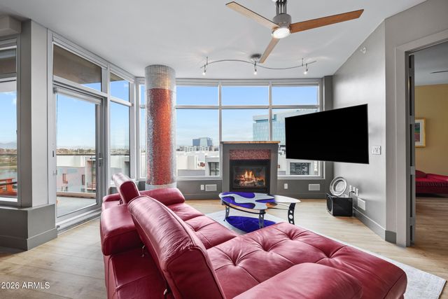 140 E RIO SALADO Parkway 610, Tempe, AZ 85281