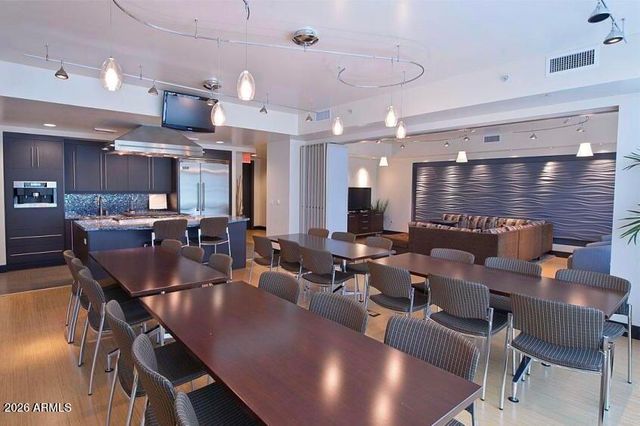 140 E RIO SALADO Parkway 610, Tempe, AZ 85281