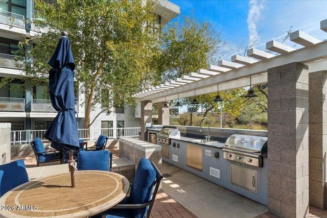 140 E RIO SALADO Parkway 610, Tempe, AZ 85281