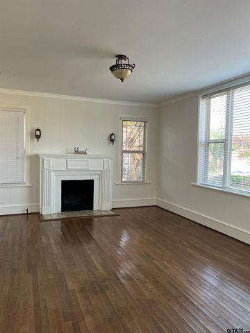 328 S Mockingbird Ln, Tyler, TX 75701