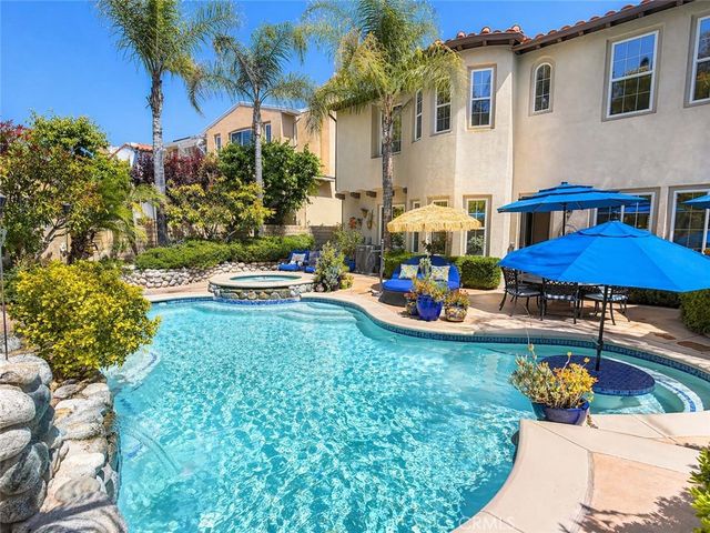 24608 Garland, Valencia, CA 91355