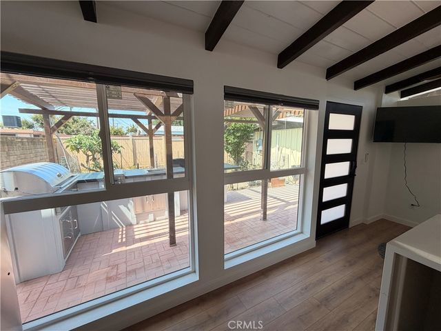 3035 A Lees, Long Beach, CA 90808