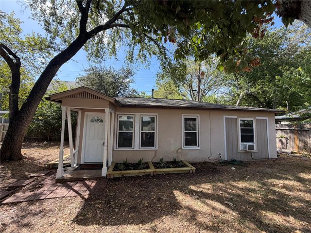 808 E 46th ST B, Austin, TX 78751