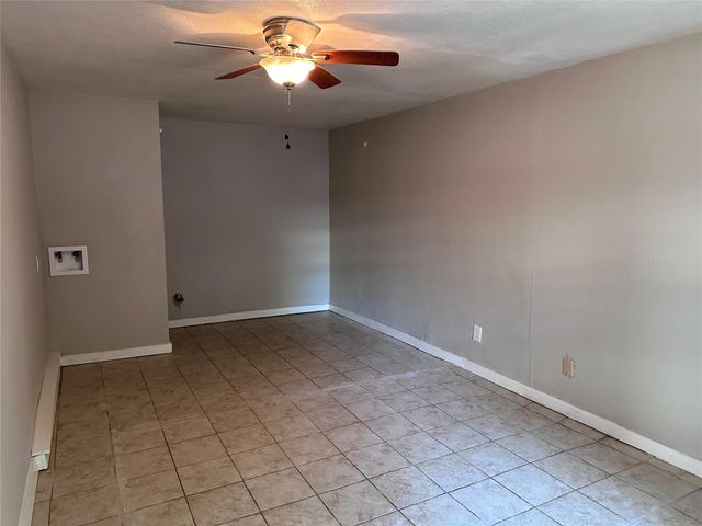 808 E 46th ST B, Austin, TX 78751