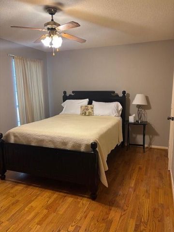 4949 Pleasure Lake Lane, Willis, TX 77318