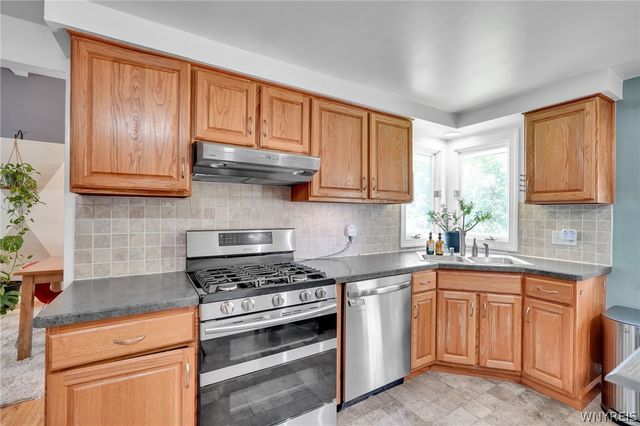 336 Seabrook Drive, Amherst, NY 14221
