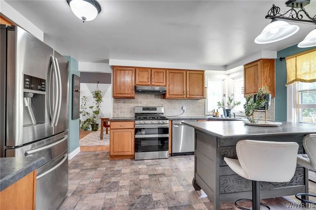336 Seabrook Drive, Amherst, NY 14221