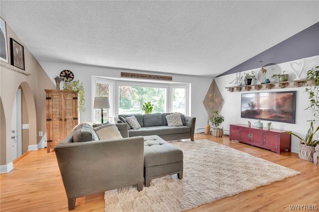 336 Seabrook Drive, Amherst, NY 14221