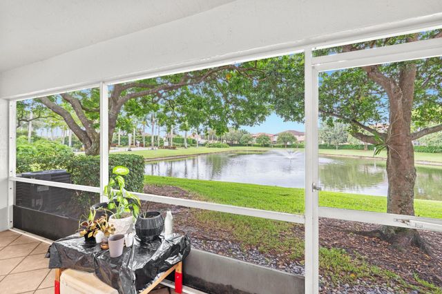 6107 Sandy Bank Terrace, Riviera Beach, FL 33407