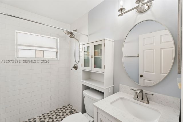 15840 SW 85th St, Miami, FL 33193