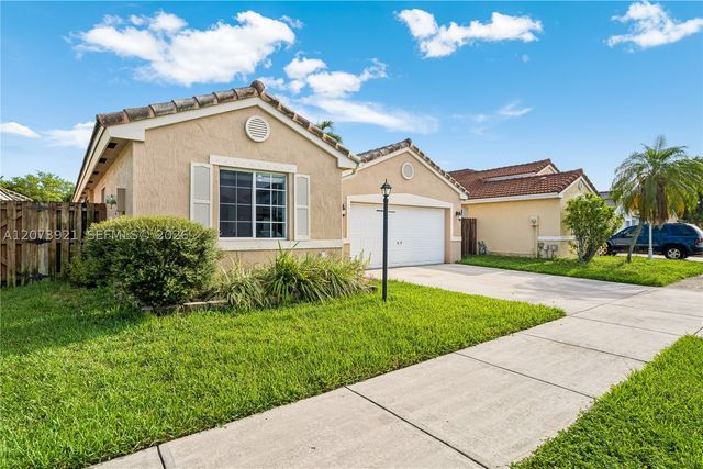15840 SW 85th St, Miami, FL 33193