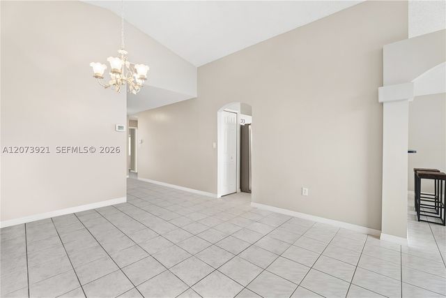 15840 SW 85th St, Miami, FL 33193