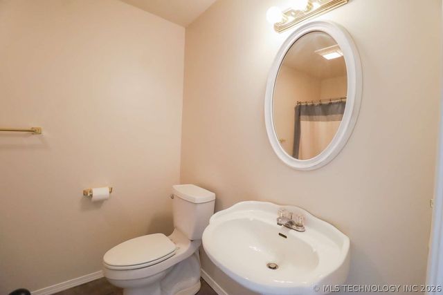 19110 E 97th Street, Broken Arrow, OK 74012