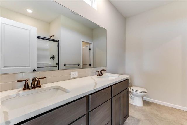 2224 E Arrowhead St, Andover, KS 67002