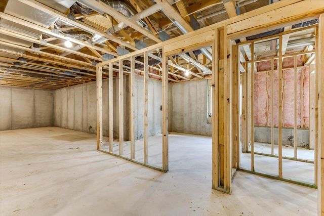 2224 E Arrowhead St, Andover, KS 67002