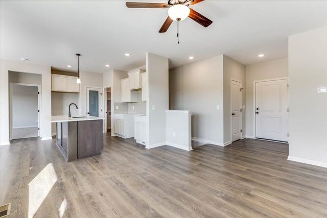 2224 E Arrowhead St, Andover, KS 67002