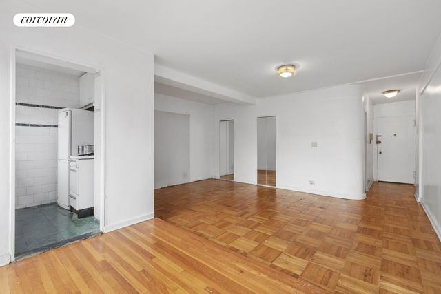 9851 64th Ave Apt 4J, New York City, NY 11374