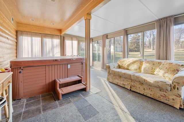 16500 Willow Ridge LANE, Brookfield, WI 53005