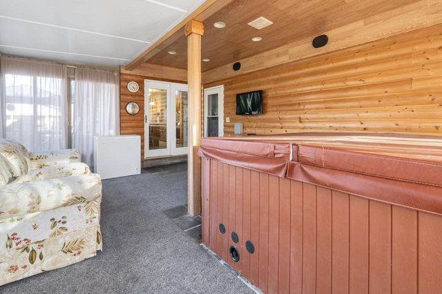 16500 Willow Ridge LANE, Brookfield, WI 53005