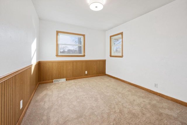 16500 Willow Ridge LANE, Brookfield, WI 53005