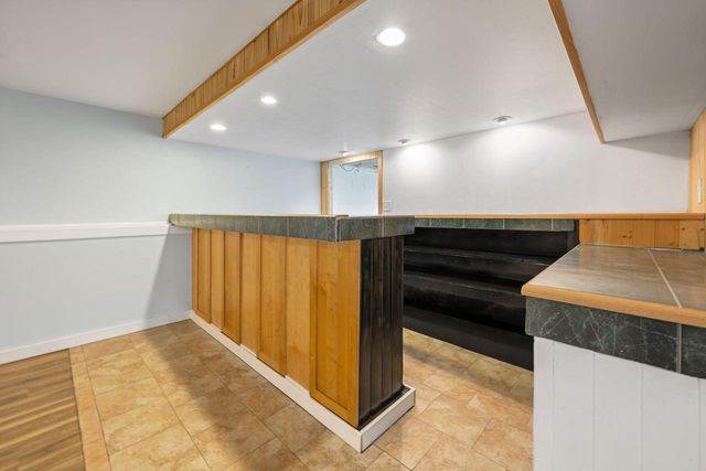 16500 Willow Ridge LANE, Brookfield, WI 53005