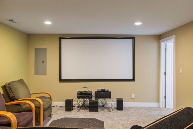 5683 Long Meadow Court, Johnston, IA 50131