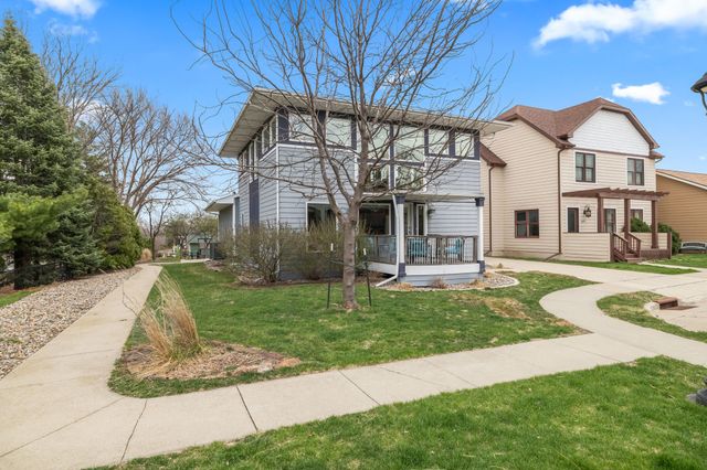 5683 Long Meadow Court, Johnston, IA 50131