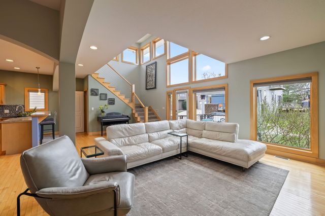 5683 Long Meadow Court, Johnston, IA 50131