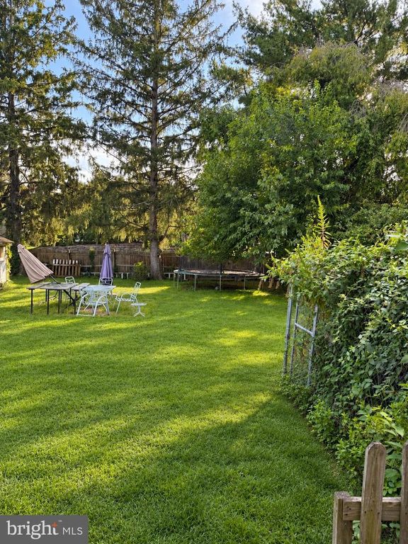 17 OLD NEW RD, MONMOUTH JUNCTION, NJ 08852 — photo 3