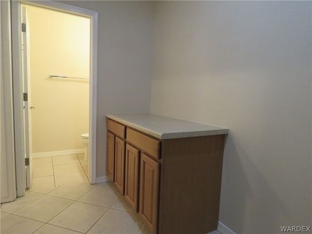 2063 John Wayne Drive, Kingman, AZ 86409