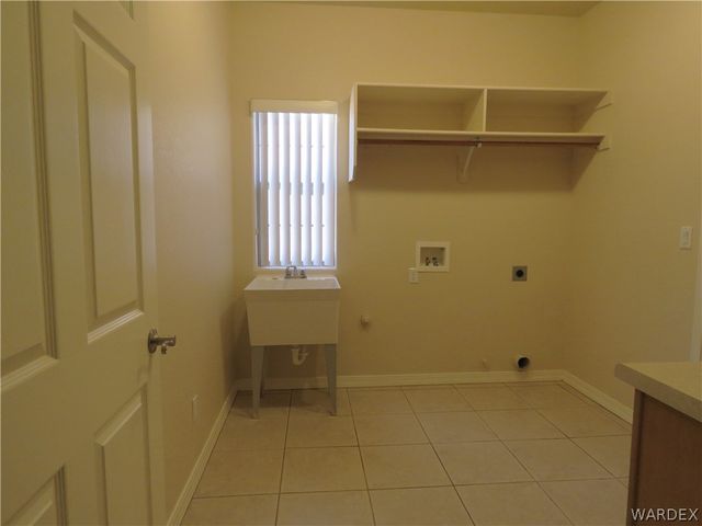 2063 John Wayne Drive, Kingman, AZ 86409