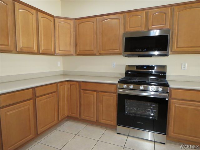 2063 John Wayne Drive, Kingman, AZ 86409