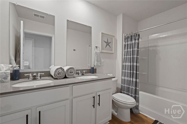 82 Cypress Loop, Port Wentworth, GA 31407