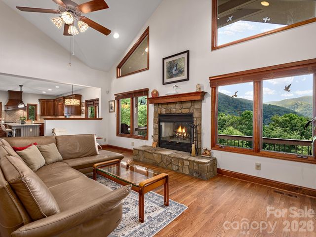 37 Enclave Drive, Waynesville, NC 28786