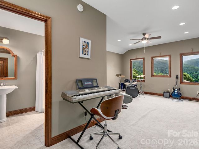 37 Enclave Drive, Waynesville, NC 28786