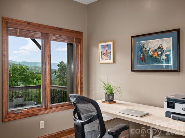 37 Enclave Drive, Waynesville, NC 28786