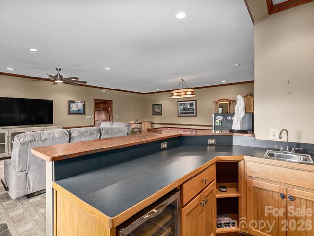 37 Enclave Drive, Waynesville, NC 28786