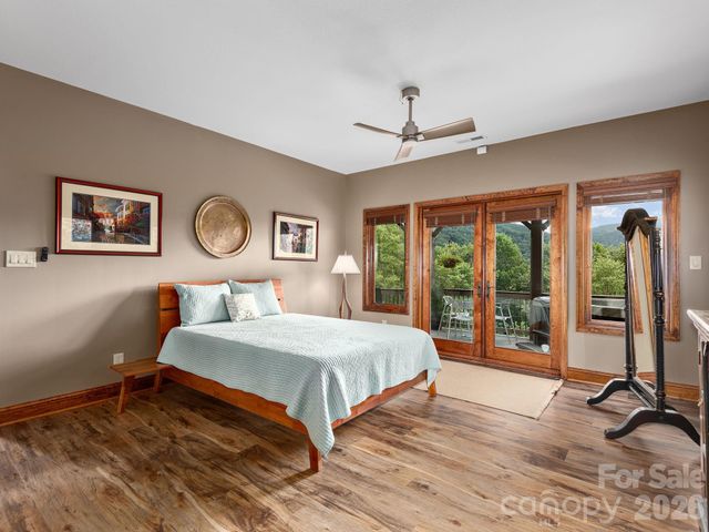 37 Enclave Drive, Waynesville, NC 28786